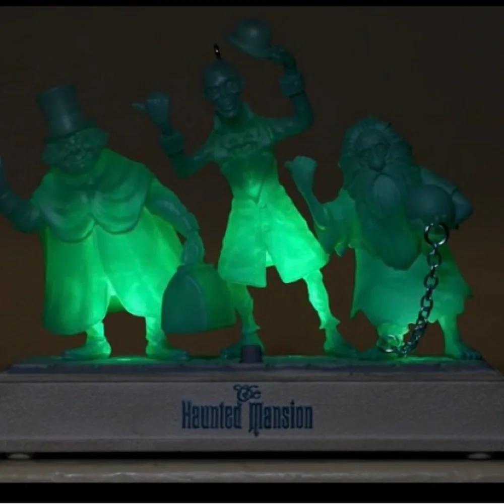 Disney haunted mansion hitchhiking ghosts hallmark ornament. (colorchange/sing) - Picture 1 of 8
